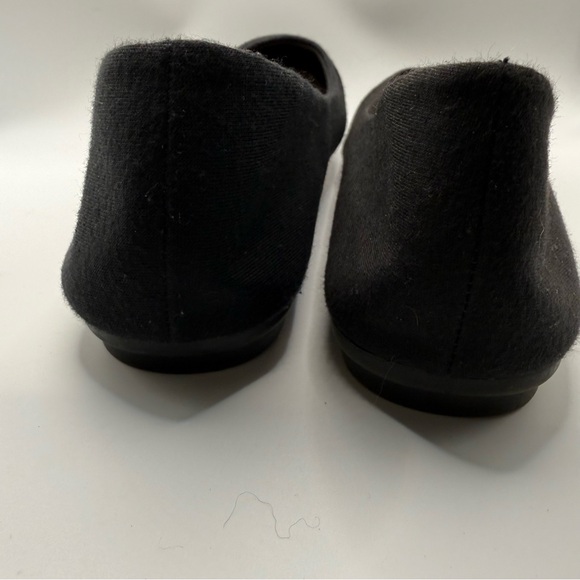 American Eagle Black Ballerina Flats Size 8 Pleated Detailing Round Toe Shape - Picture 6 of 10